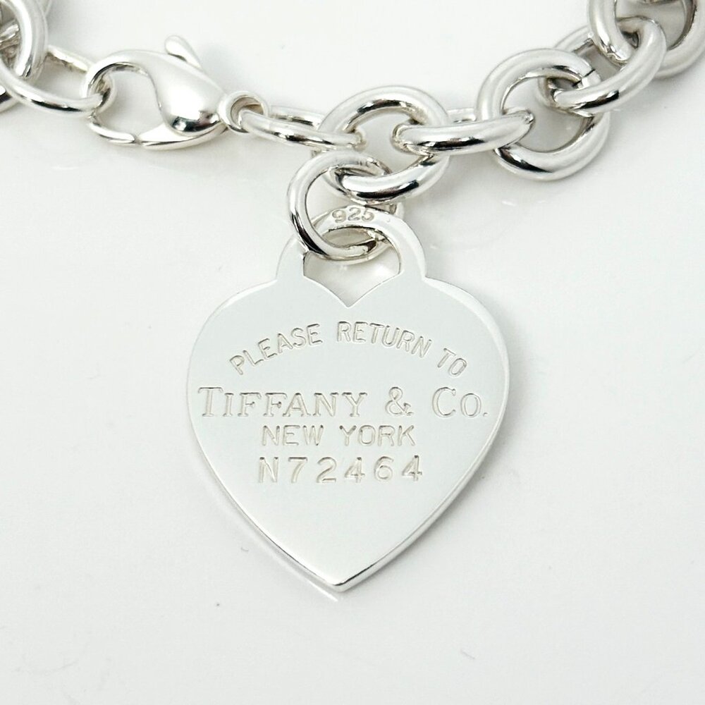 8.75" Please Return to Tiffany New York Extra Large Heart Tag Charm Bracelet - Picture 2 of 9